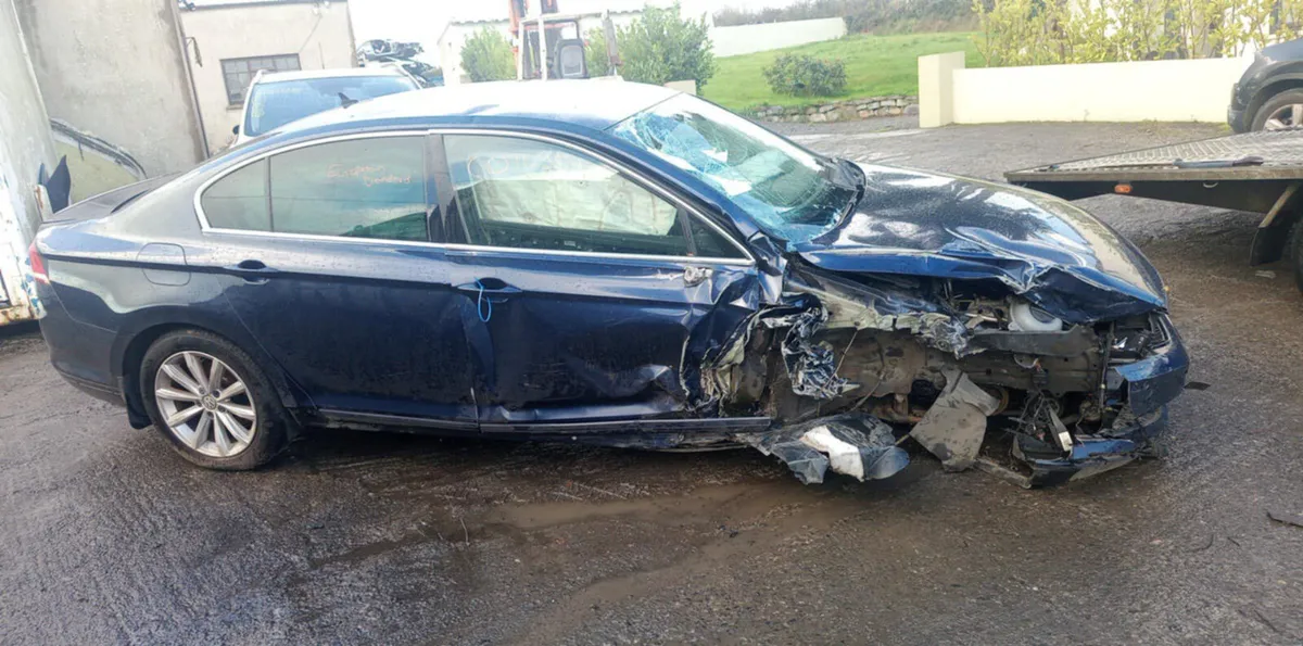 2017 VOLKSWAGEN PASSAT 1.6 DIESEL FOR BREAKING! - Image 4