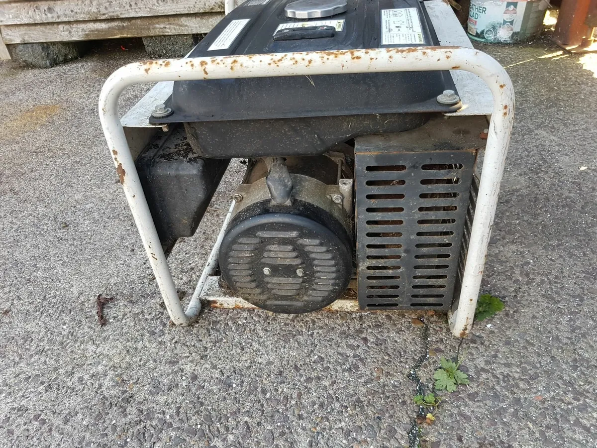 PETROL GENERATOR 7HP - FOR SALE - Image 4