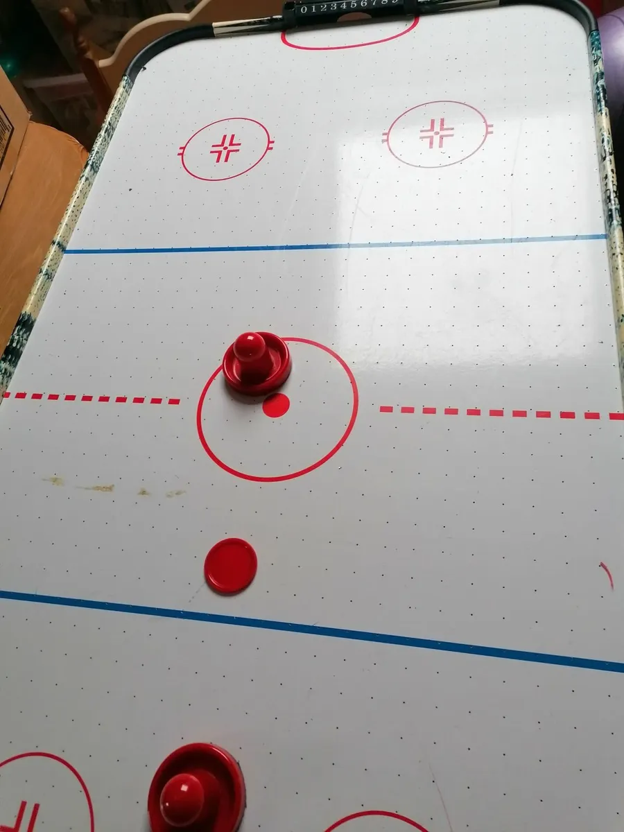 **FREE**Air hockey &  **FREE**football table - Image 3