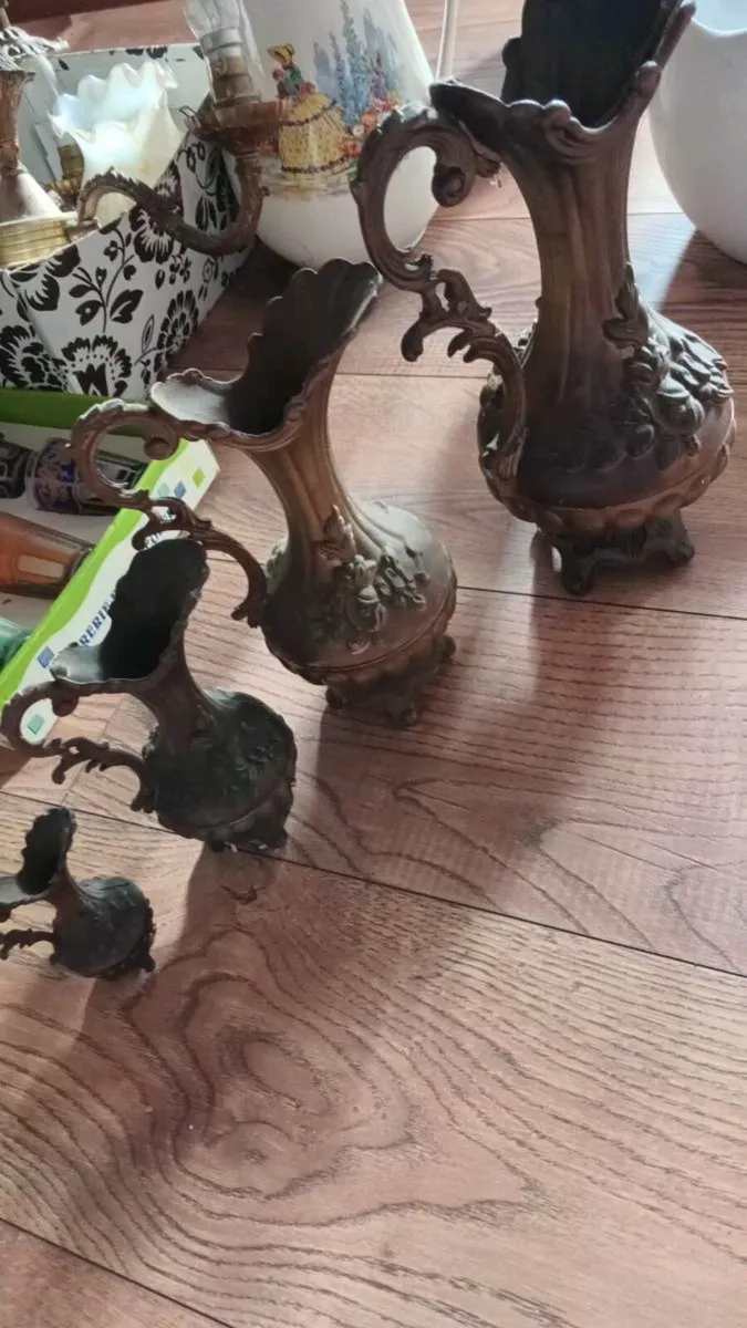 Vintage pewter jugs - Image 1