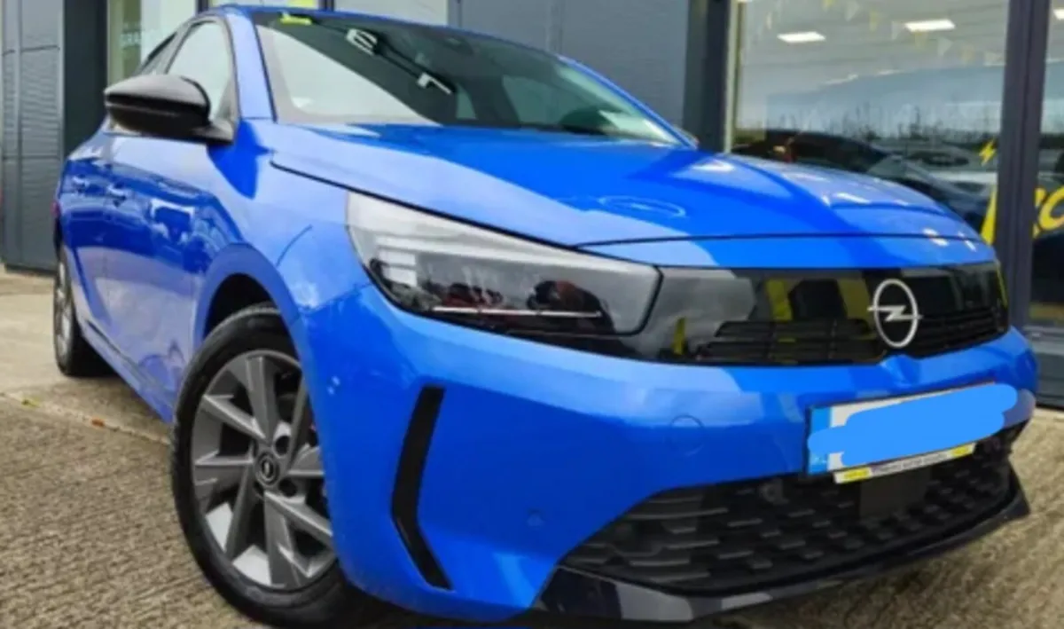 Opel Corsa Elegance 1.2i 75ps - Image 2