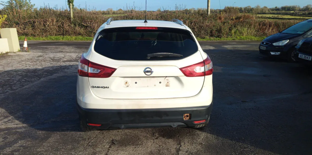 2015 NISSAN QASHQAI 1.6 DIESEL FOR BREAKING! - Image 2