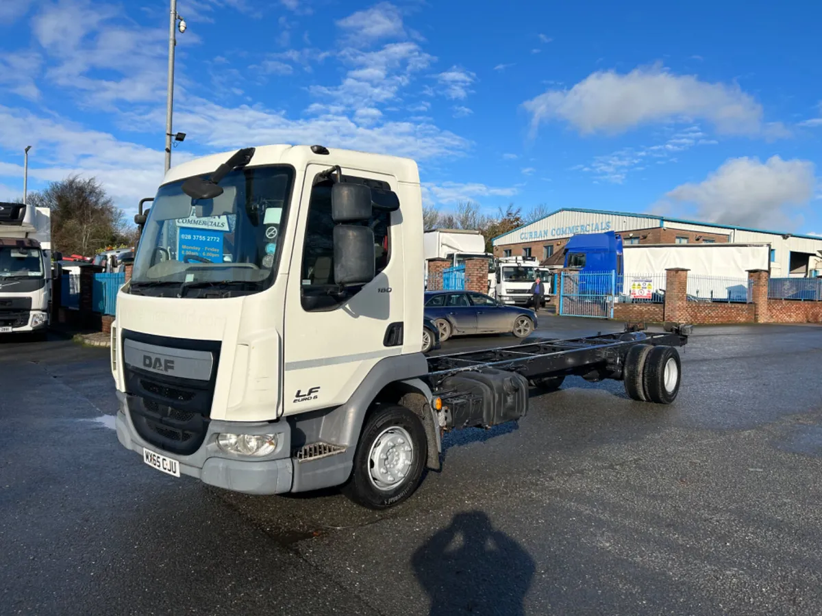2015 daf Lf 180 12 ton on air chassis cab - Image 1