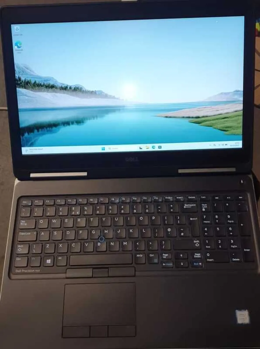 Dell Precision 7510 - i7 6th Gen | 32GB RAM | 1TB SSD |4GB GPU | Windows 11 | 15.6" Display - Image 1