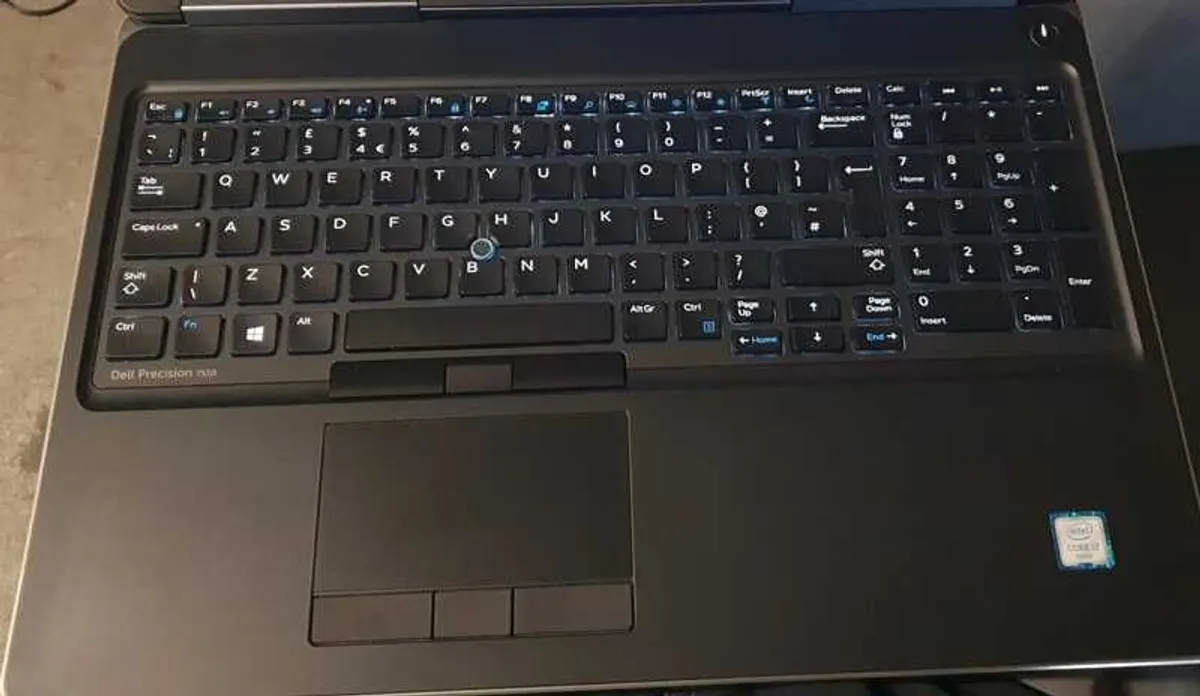 Dell Precision 7510 - i7 6th Gen | 32GB RAM | 1TB SSD |4GB GPU | Windows 11 | 15.6" Display - Image 3