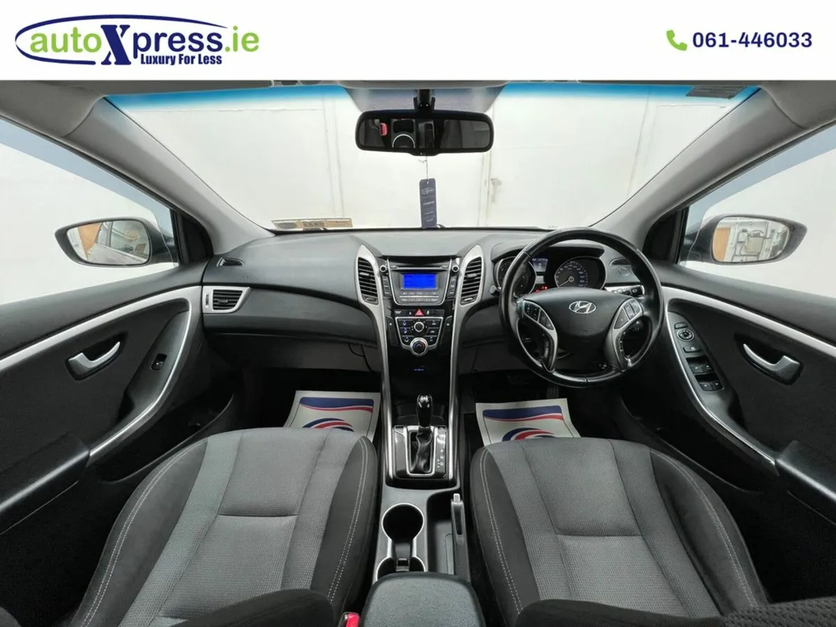 Hyundai i30 i30 Deluxe Automatic - Image 2