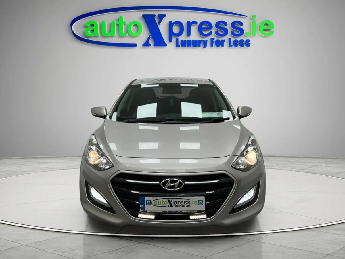 Hyundai i30 i30 Deluxe Automatic - Image 3