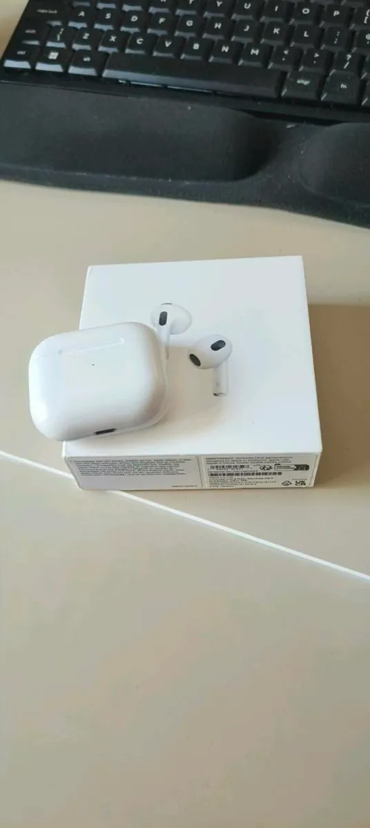 Apple Airpods 3rd gen - Image 3