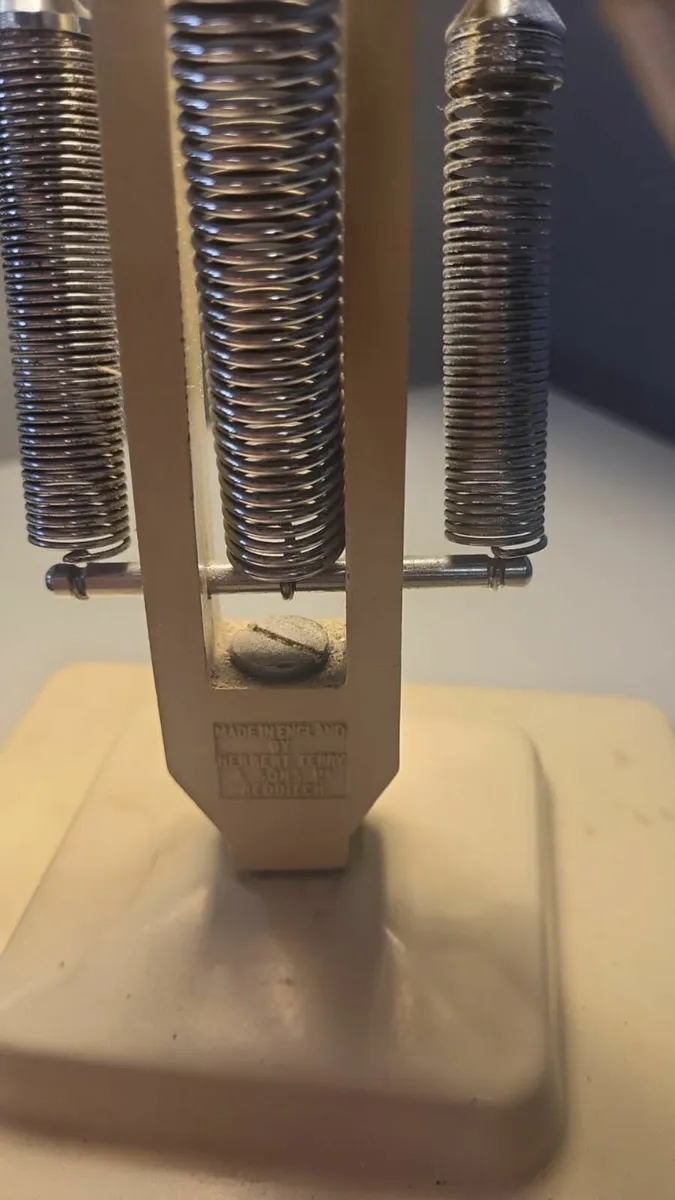 Vintage Herbert Terry anglepoise lamp - Image 2