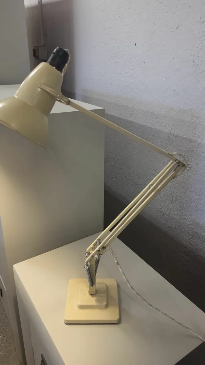 Vintage Herbert Terry anglepoise lamp - Image 1