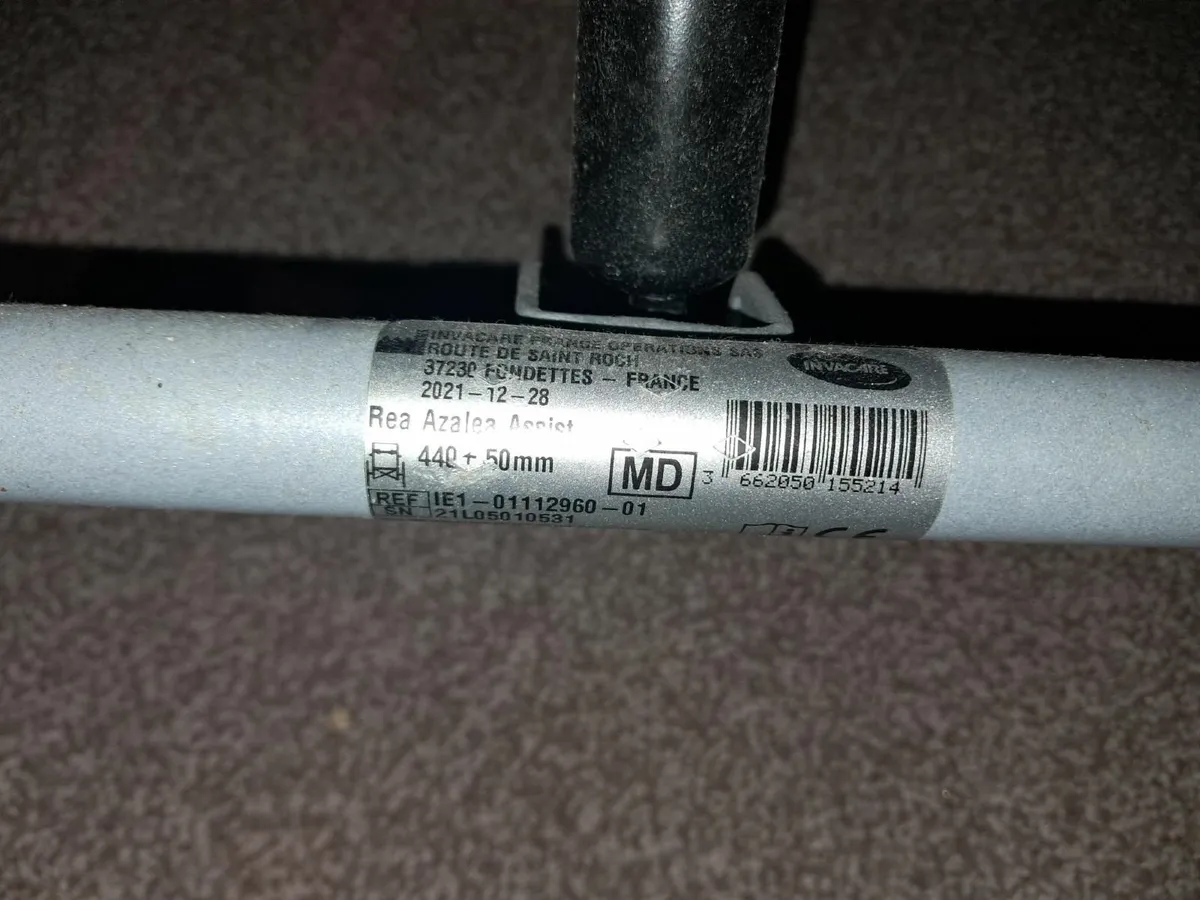 Rea Invacare Azalea tilt in space Wheelchair - Image 4