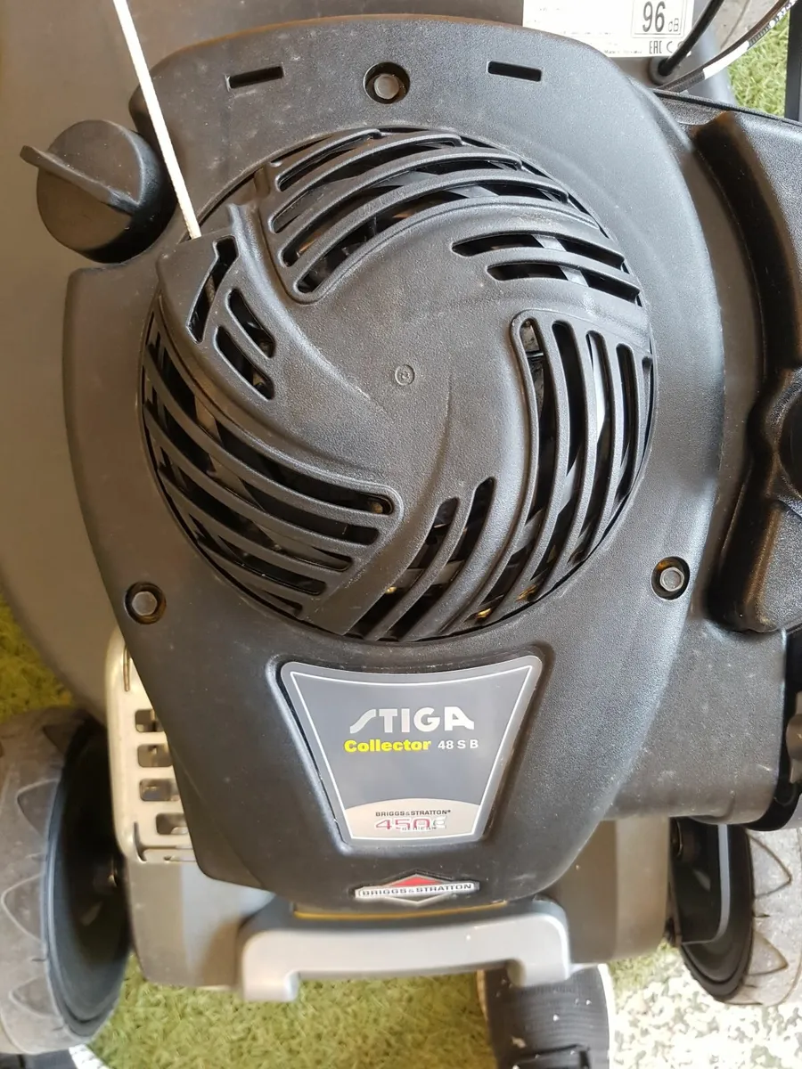 STIGA COLLECTOR 48 SB LAWNMOWER FOR SALE - Image 3