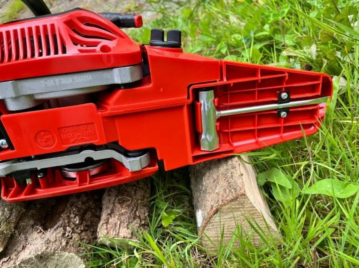 55cc petrol chainsaw 20” bar free delivery - Image 3
