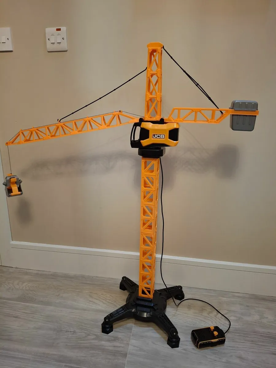 Remote control crane - Image 3