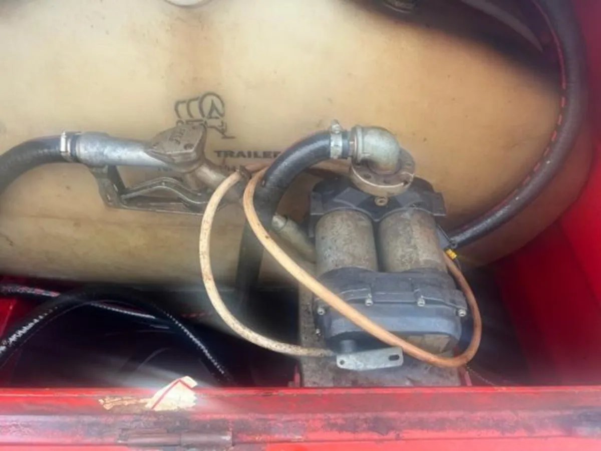 Western 1100 Bunded Fuel Bowser - Image 4