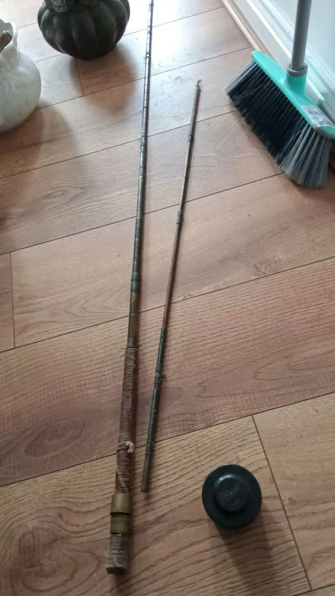 Vintage fishing rod - Image 1