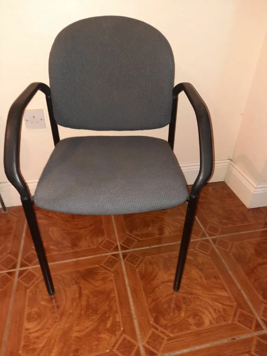 Office chair - Image 1