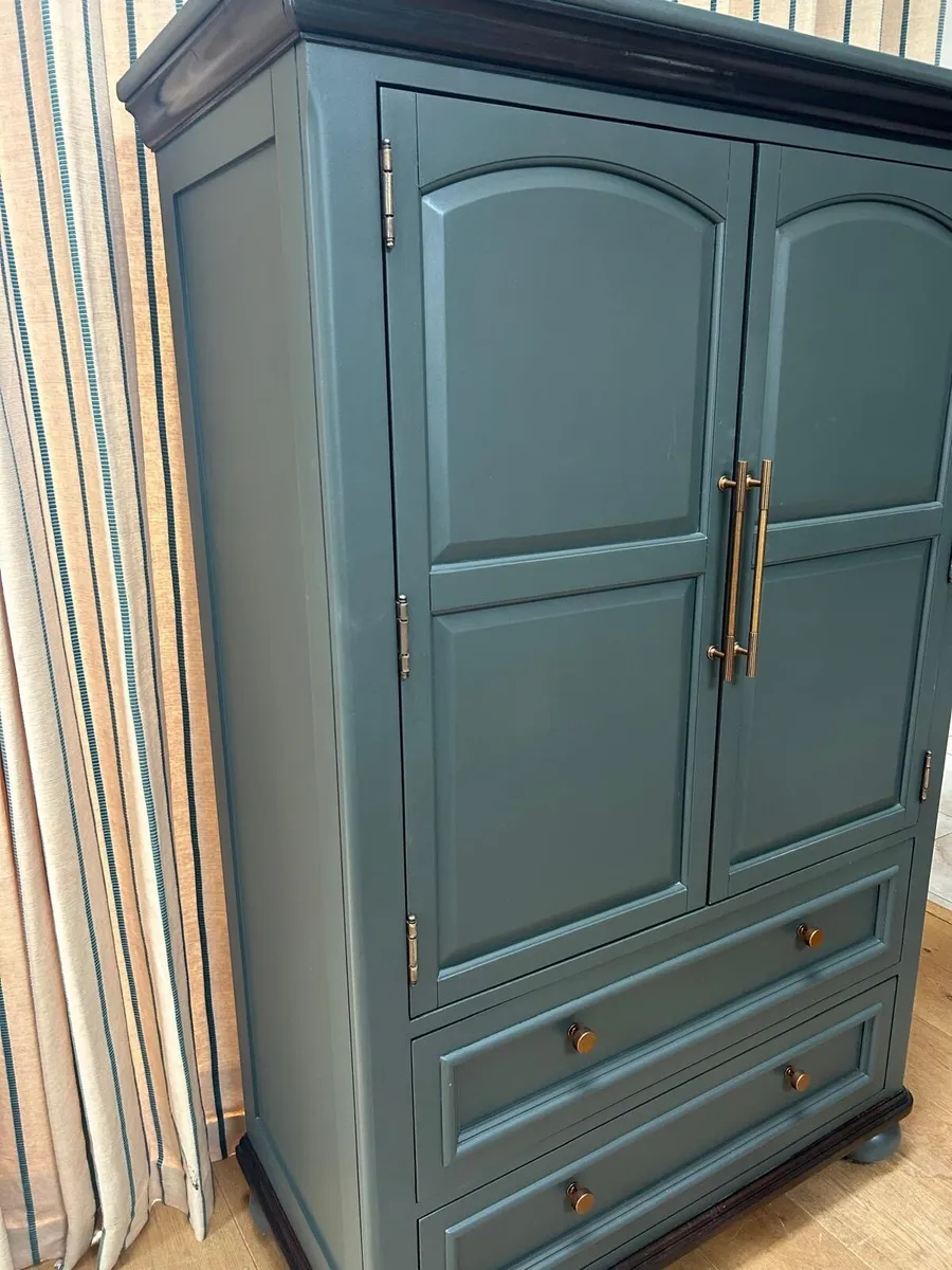 Pantry press/cabinet / kitchen unit / wardrobe - Image 3