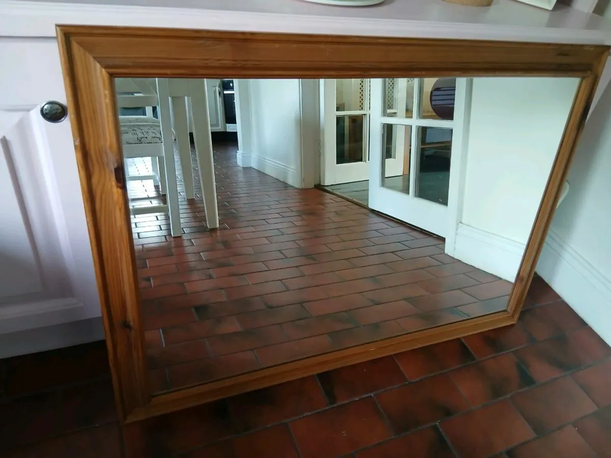 Large mirror - Image 1