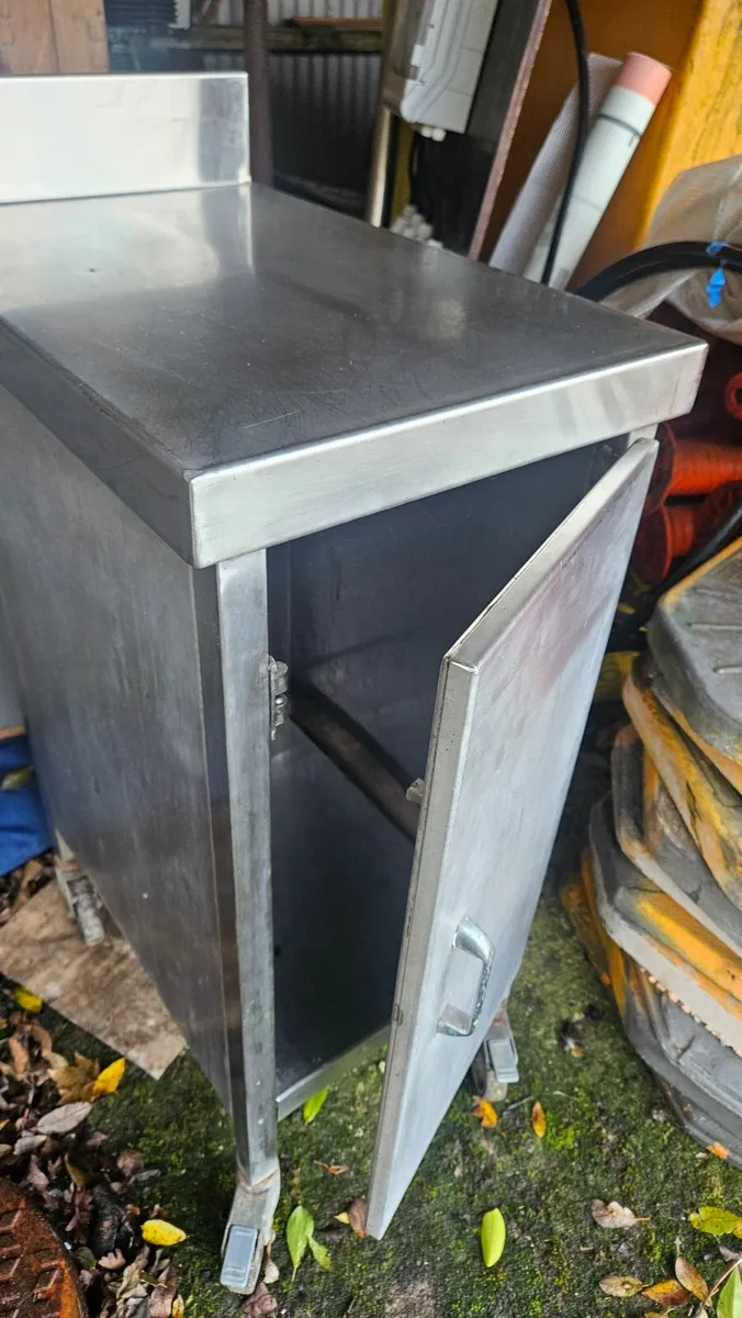 Stainless steel unit - Image 2
