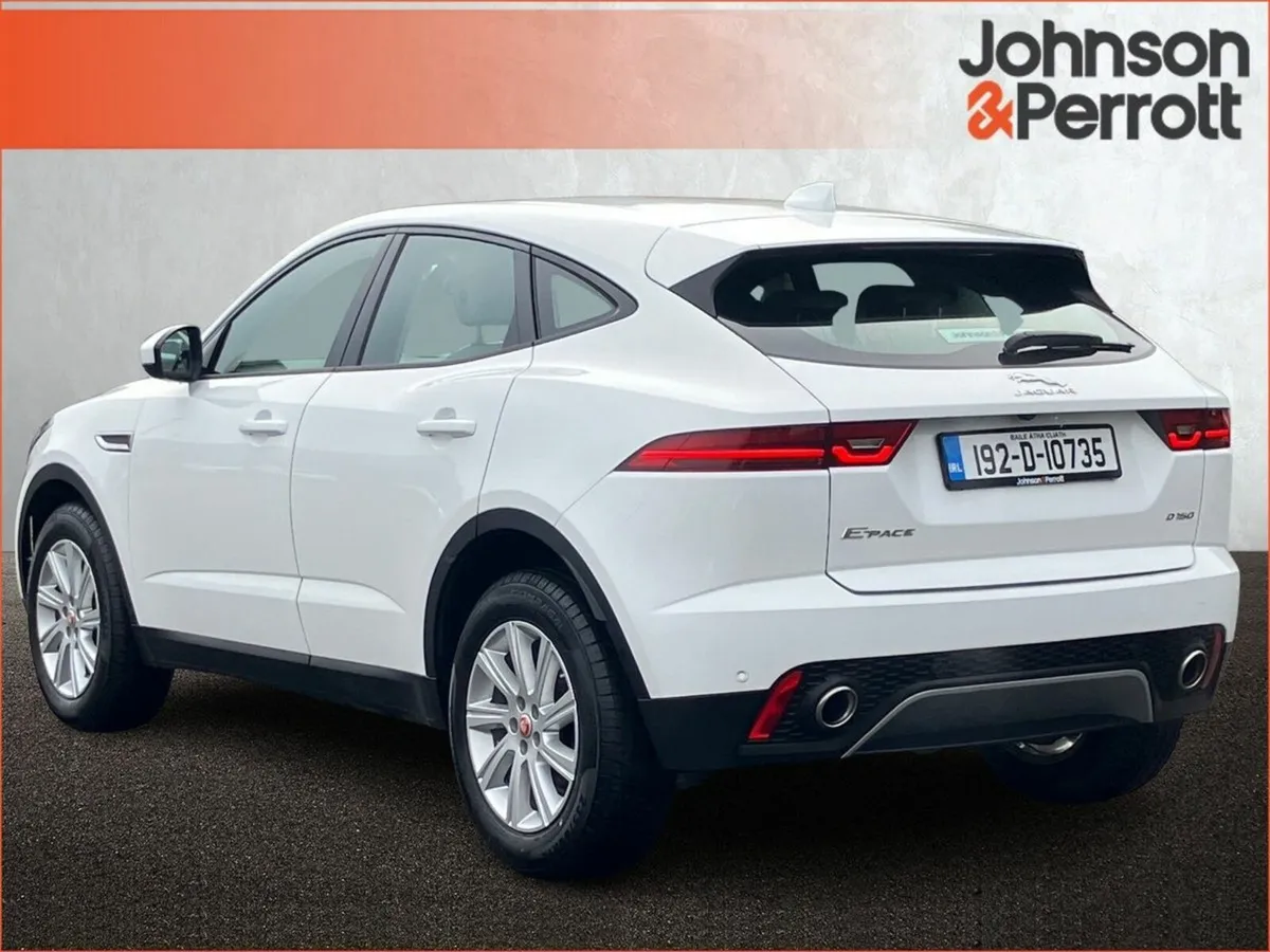 Jaguar E-Pace 2.0D I4 150 PS FWD Manual Standard - Image 2