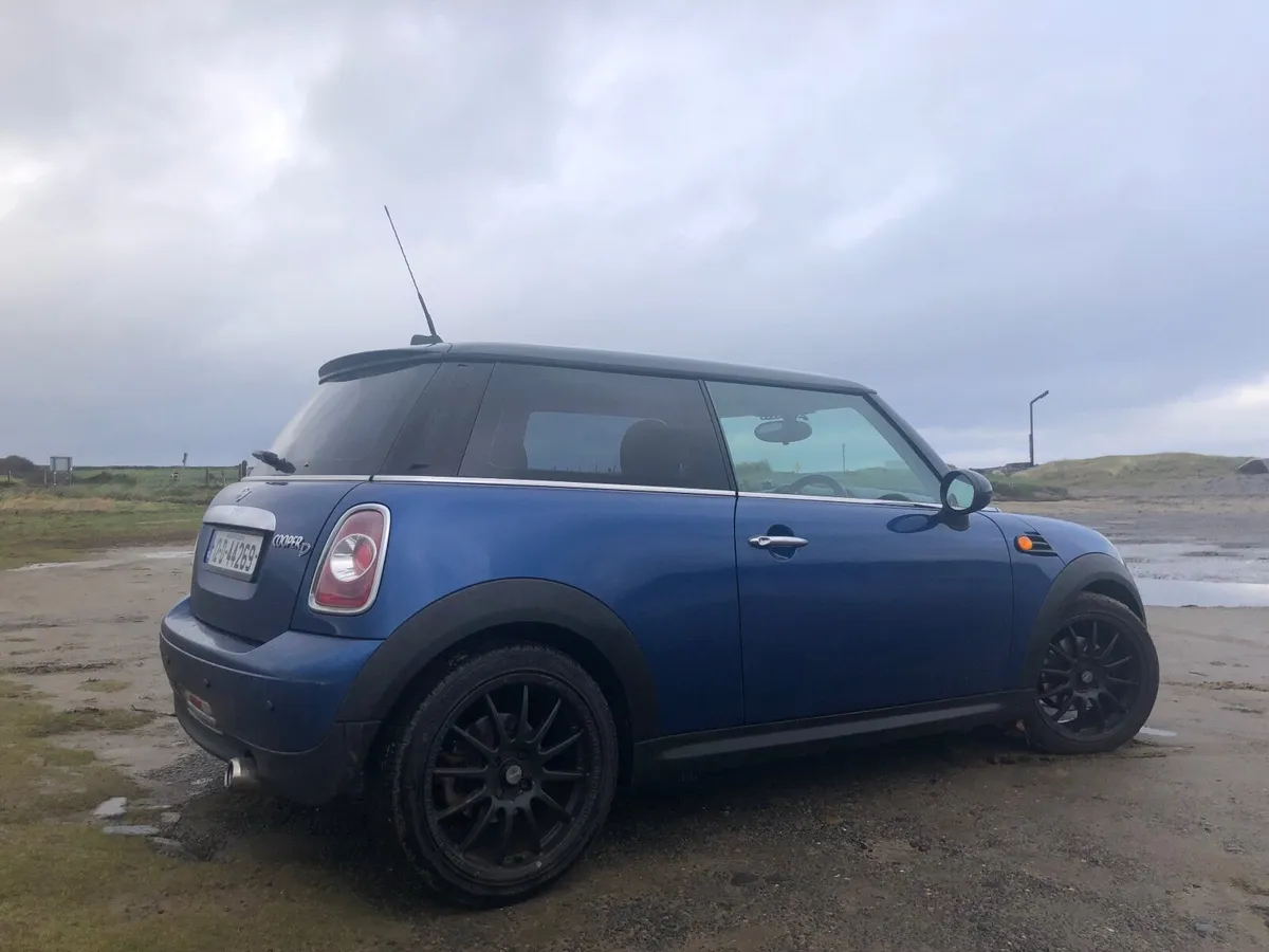 Mini Cooper 2012 - Image 2