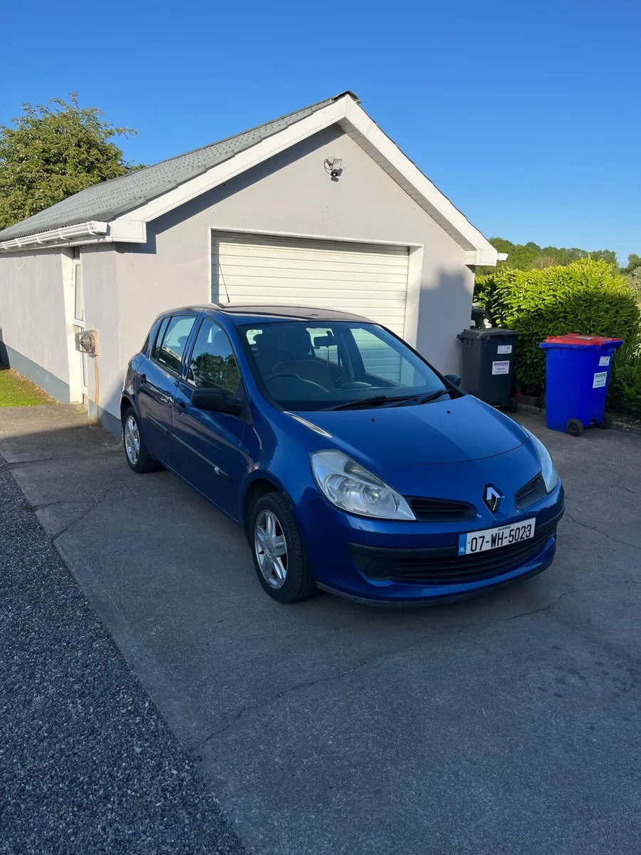 Renault Clio - Image 1