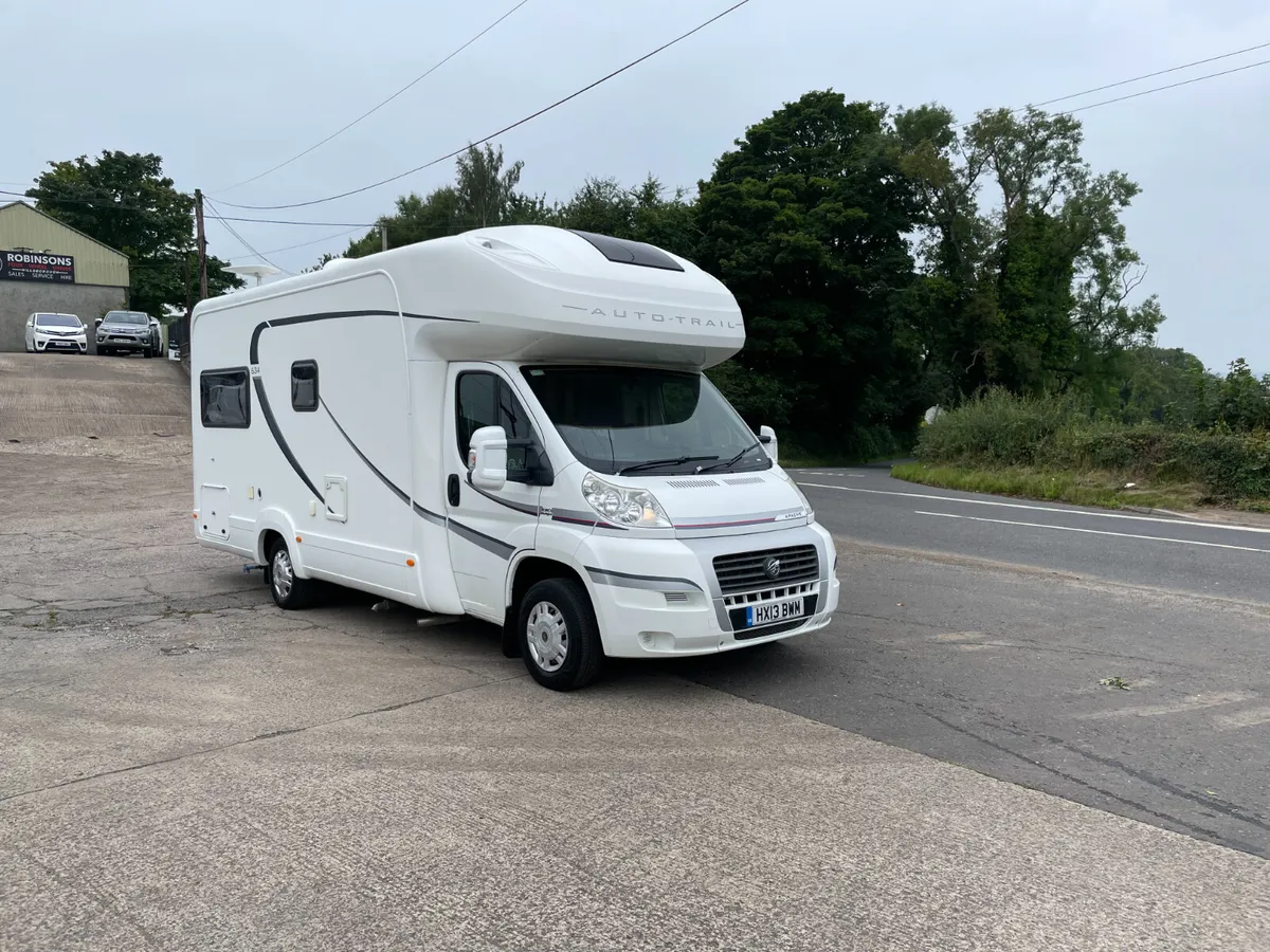 Super comfortable end lounge van - Image 4