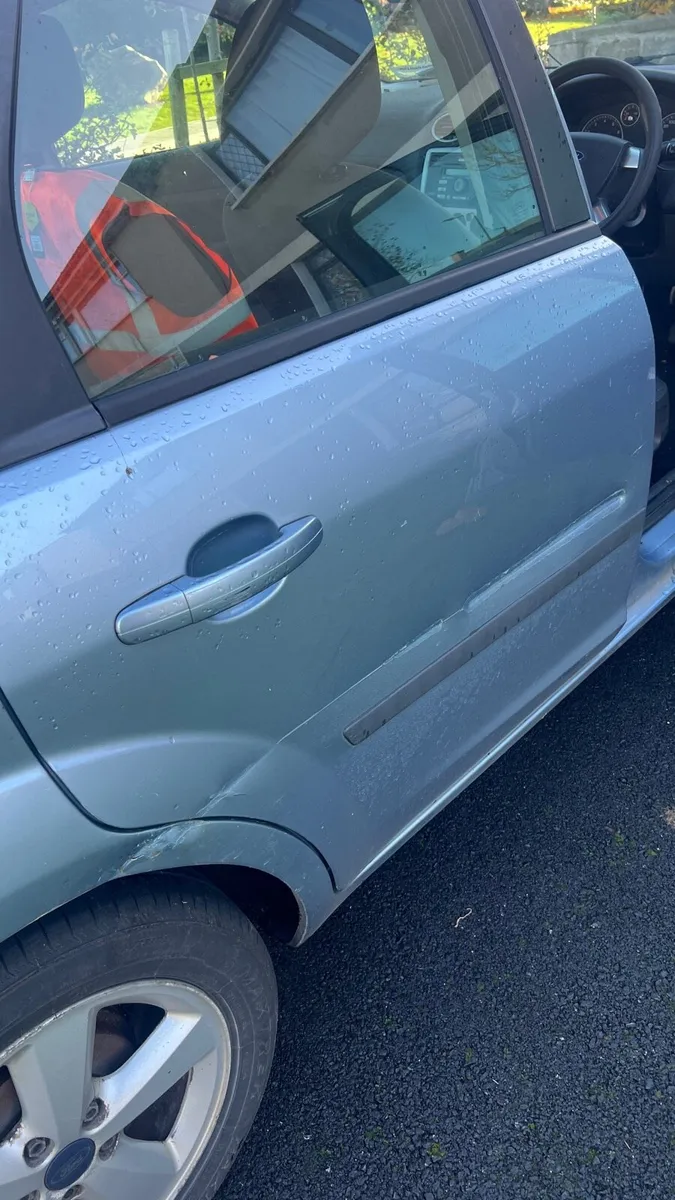 Ford focus - Image 4