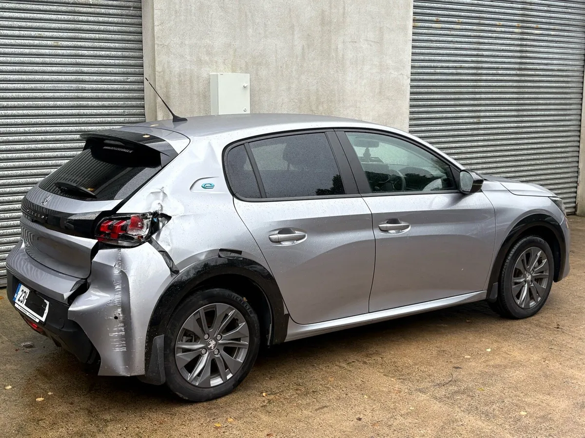 2023 PEUGEOT 208 ELECTRIC - Image 4