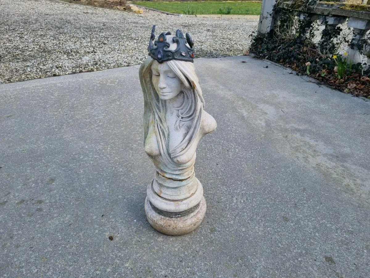 Heavy Stone Bust of Queen Guinevere - Image 2