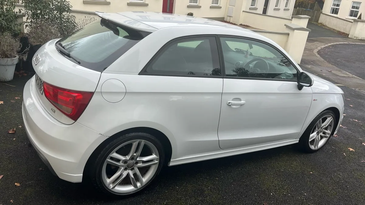 Audi A1 1.6 SLINE 2012 - Image 3