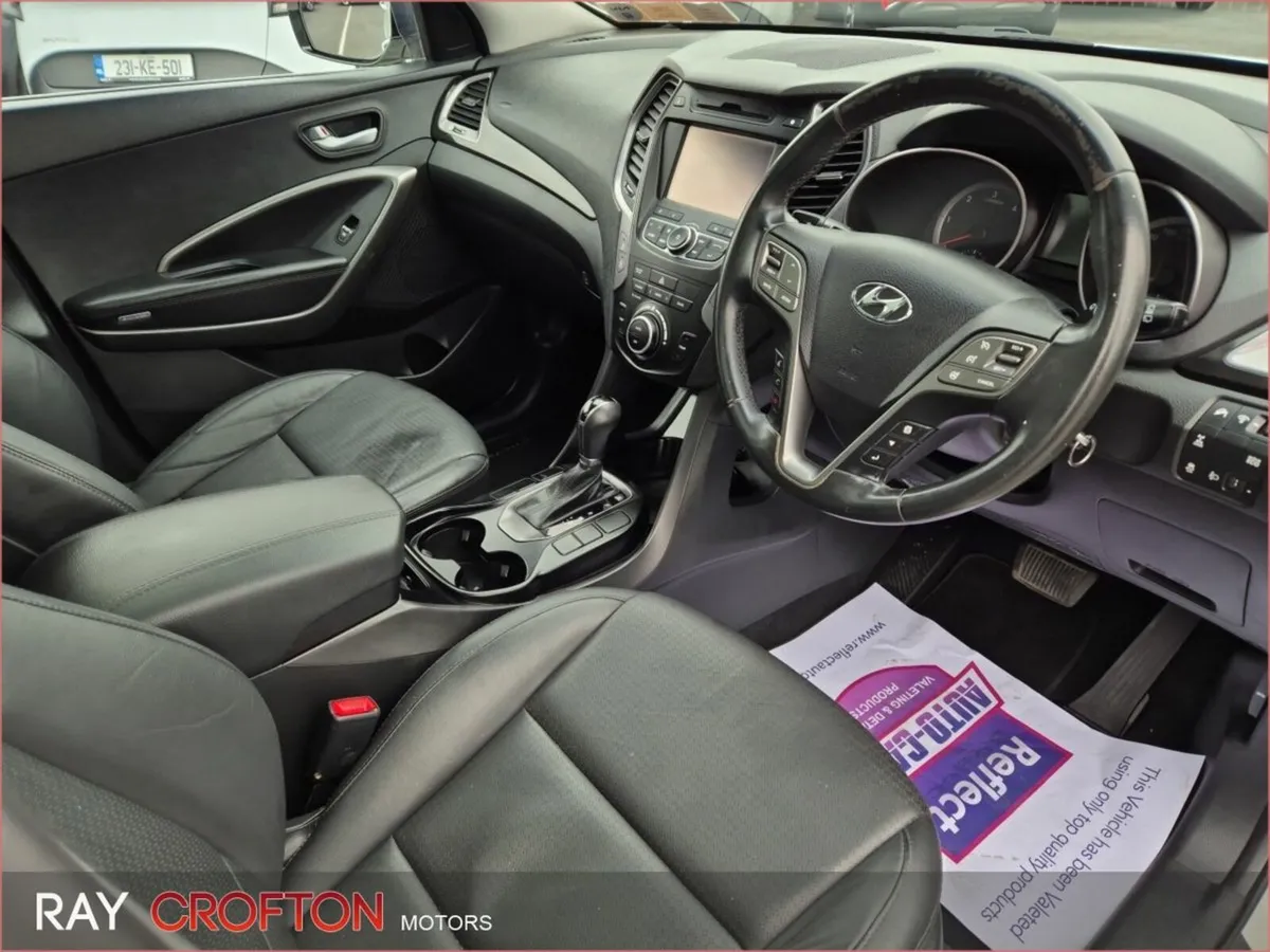Hyundai Santa Fe 2.2 CRDi 4WD Premium Auto - Image 2
