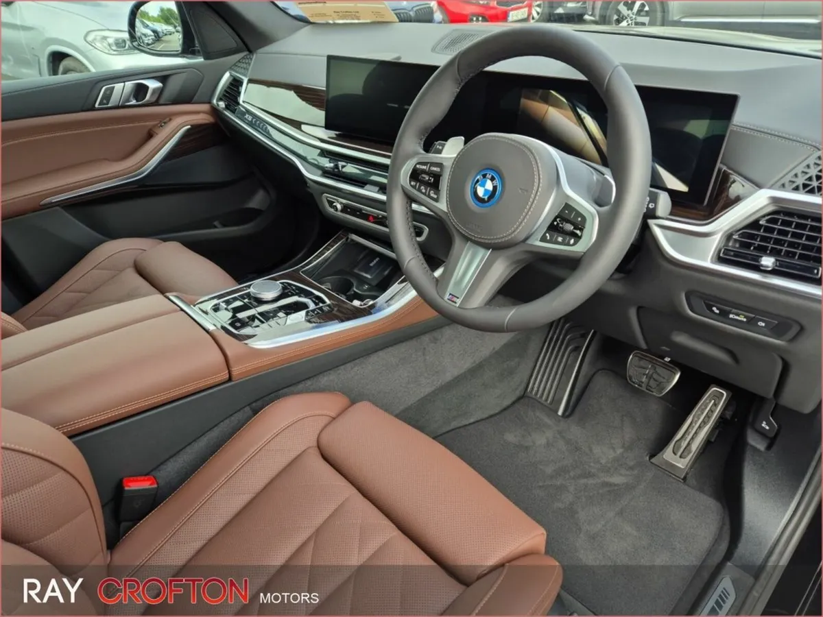 BMW X5 2025 xDrive50e M Sport - Image 2