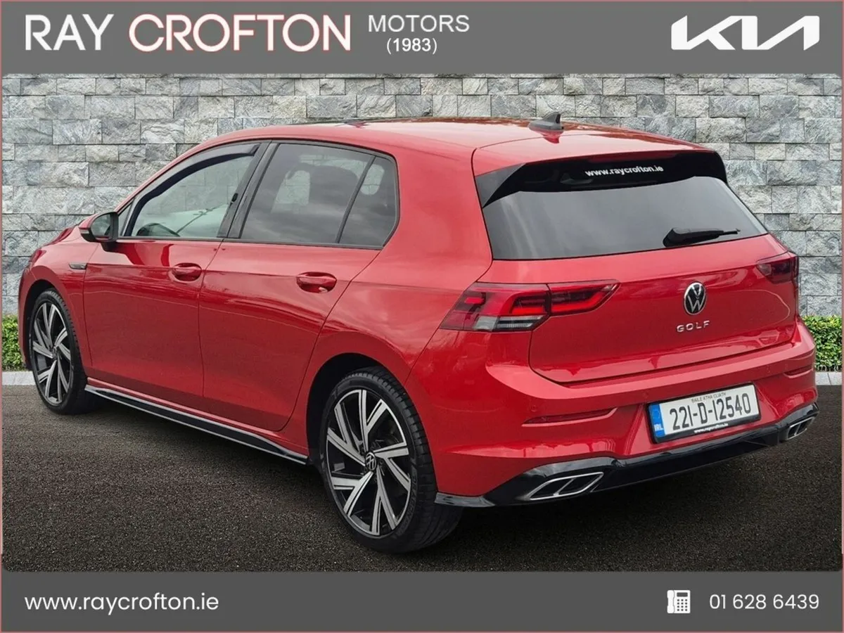 Volkswagen Golf 1.5 TSI 130HP R-Line - Image 3