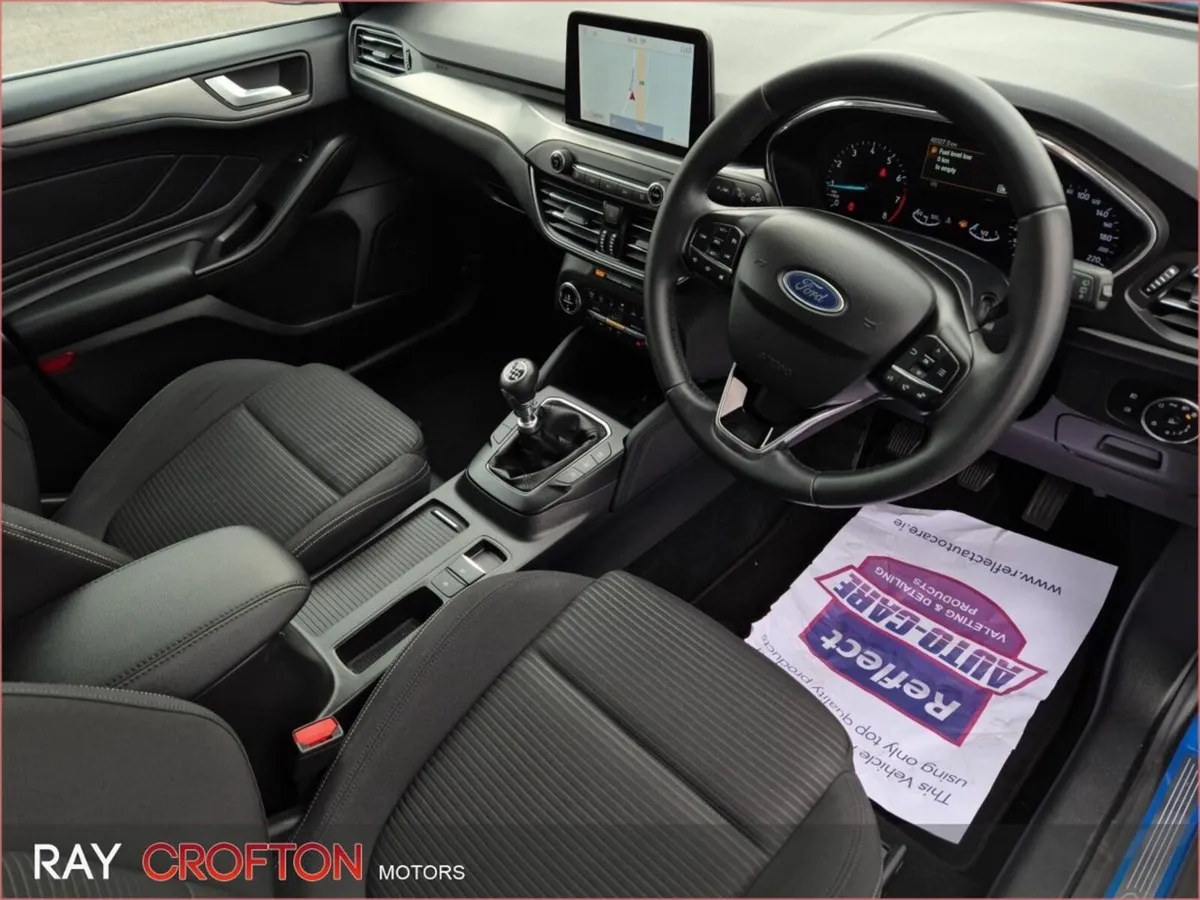 Ford Focus 1.0T EcoBoost Hybrid 125PS Titanium - Image 2