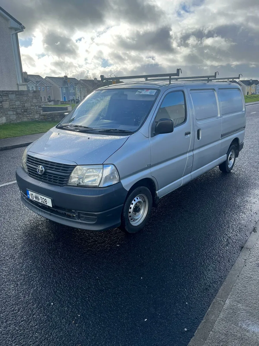 2010 Toyota hiace lwb new test 7.26 taxed 4.26 - Image 1