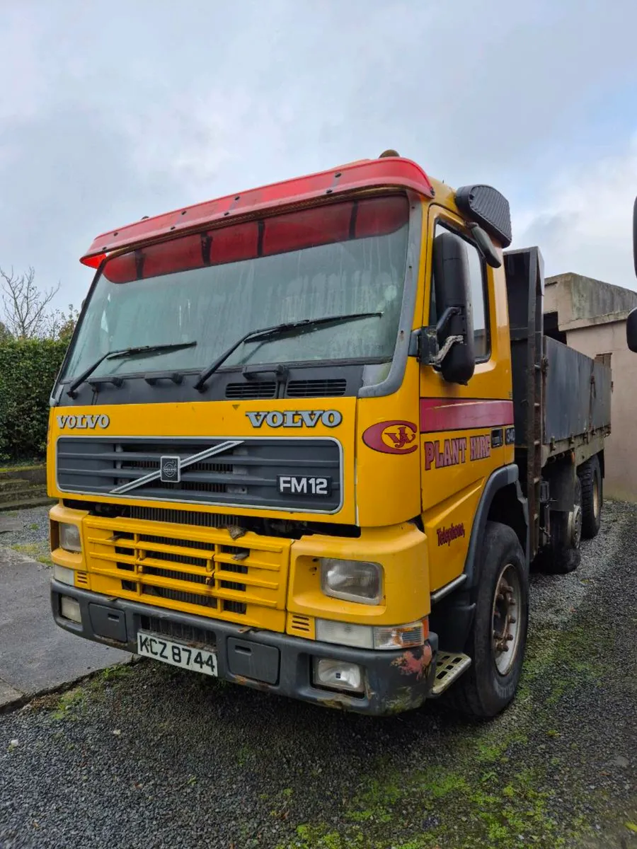 Volvo fm 12 tipper - Image 1