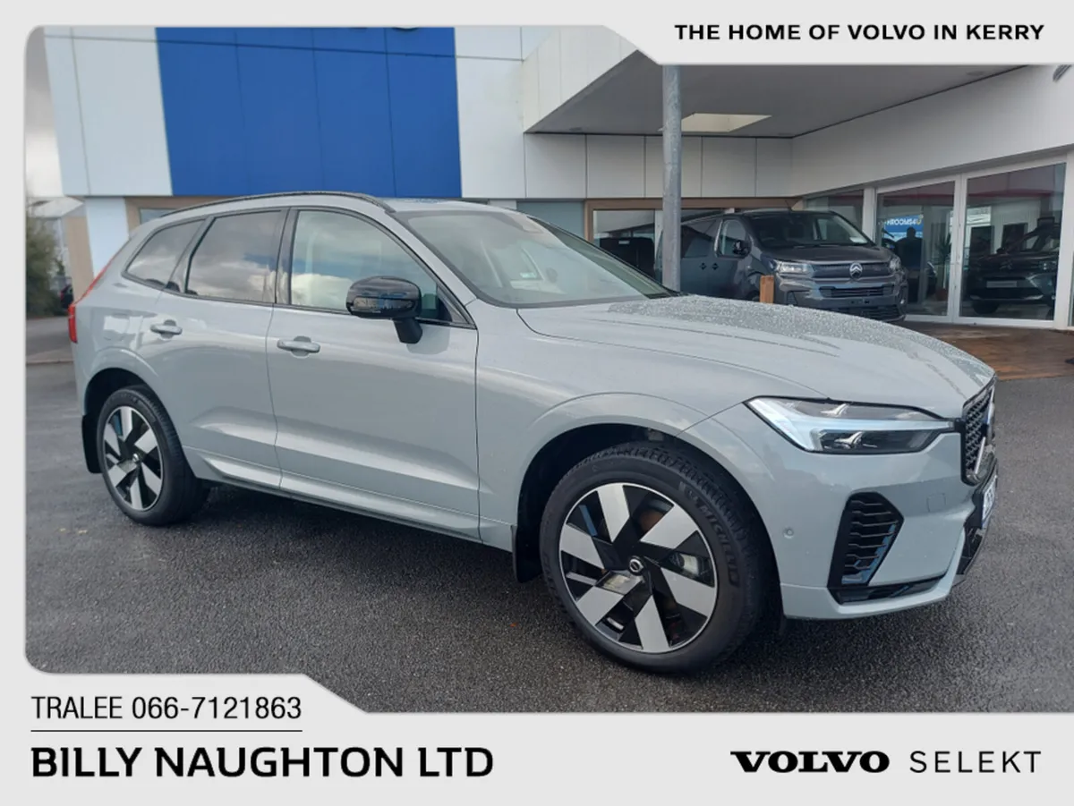 Volvo XC60 T6 PHEV PLUS DARK AWD - Image 3