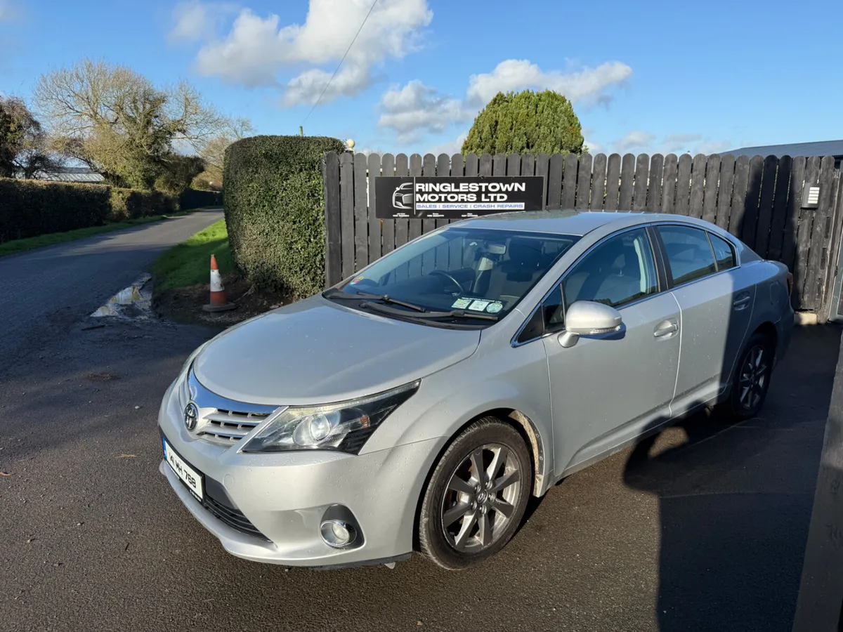 Low Mileage Toyota Avensis 2014 - Image 3