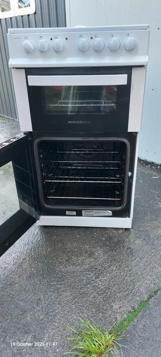 Electric cooker - Image 2