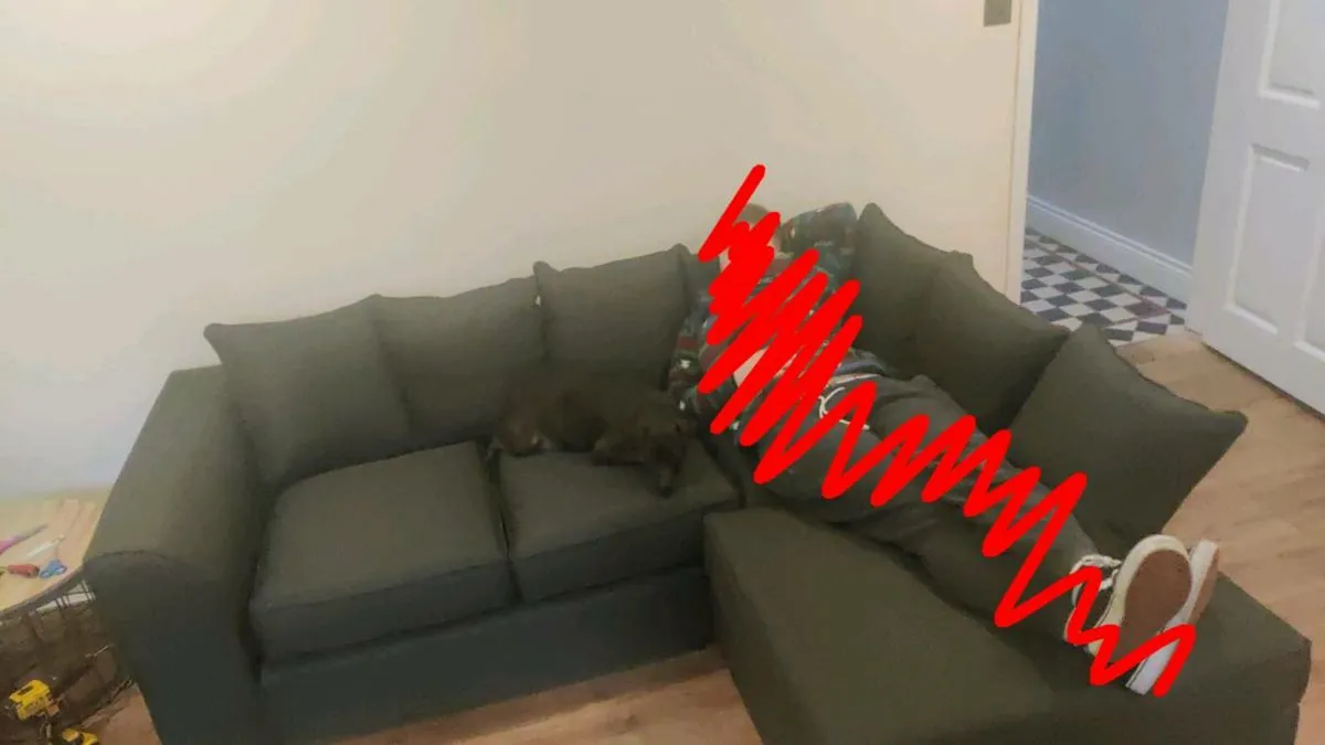 Couch - Image 1