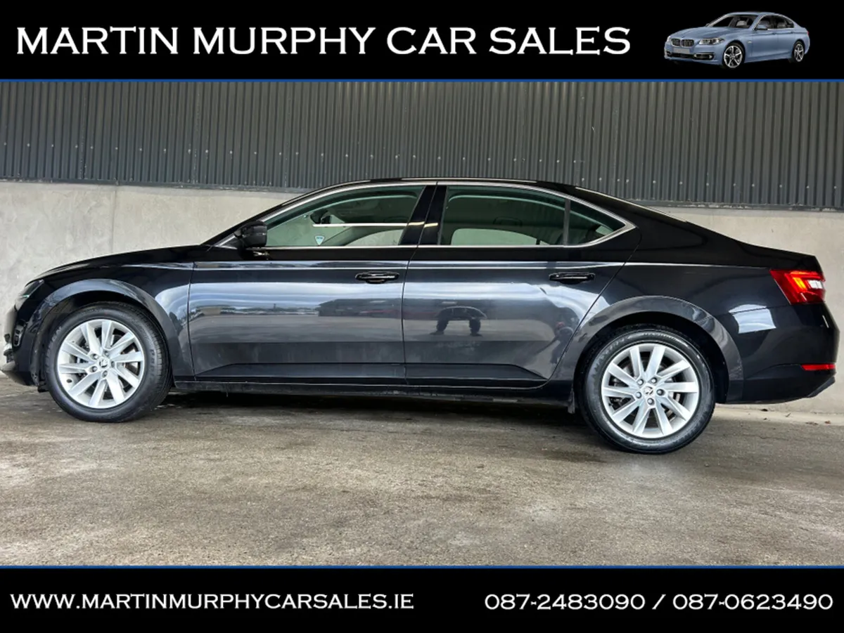 Skoda Superb AMBITION 2.0 TDI 150BHP * ONE OWNER * - Image 3