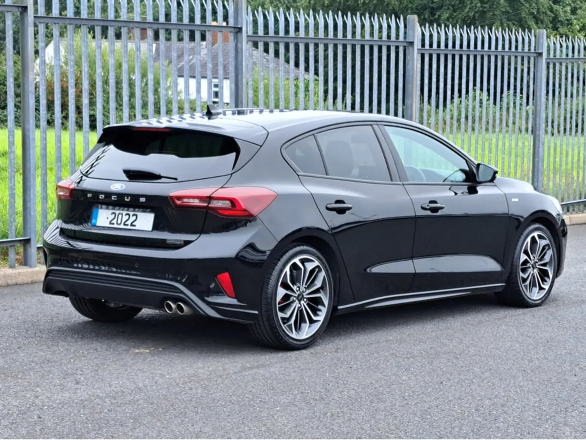 Ford Focus ST-LINE VIGNALE 1.5TD 120BHP AUTOMATIC - Image 3