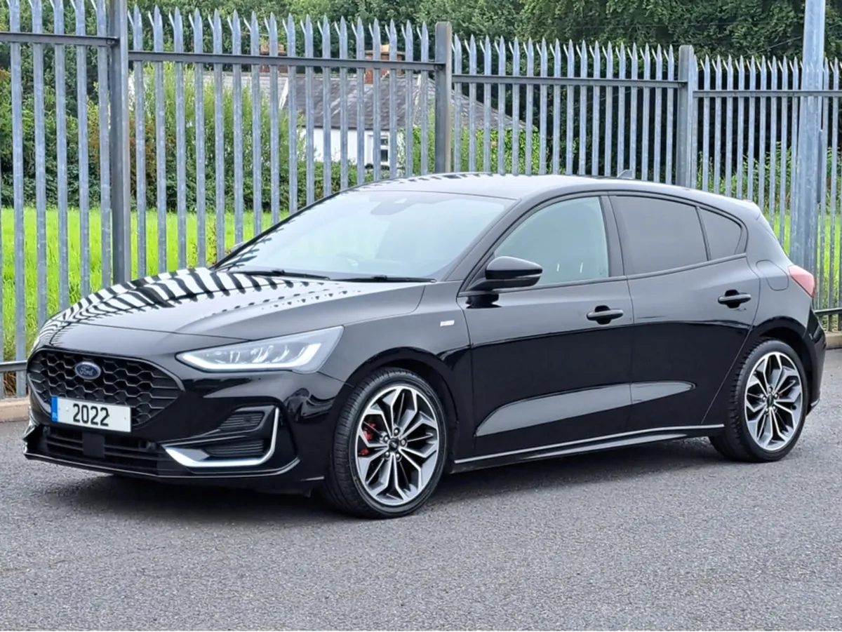 Ford Focus ST-LINE VIGNALE 1.5TD 120BHP AUTOMATIC - Image 4
