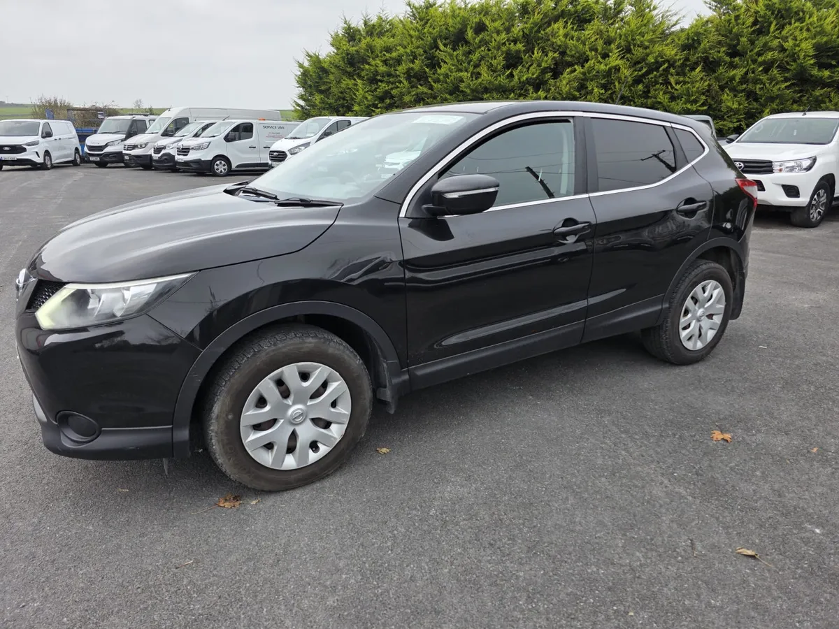 2014 Nissan Qashqai - Image 2