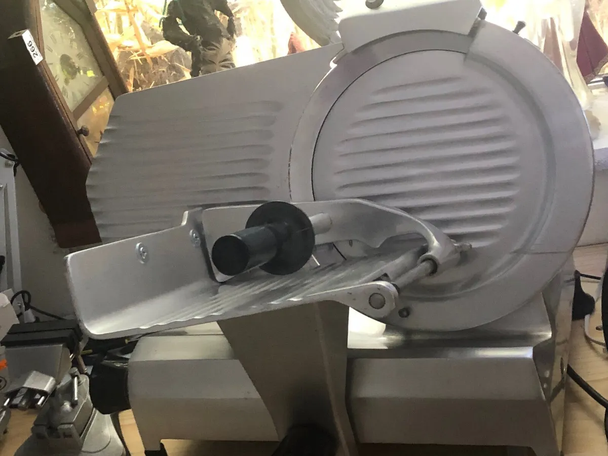 Commercial Meat Slicer - Image 1