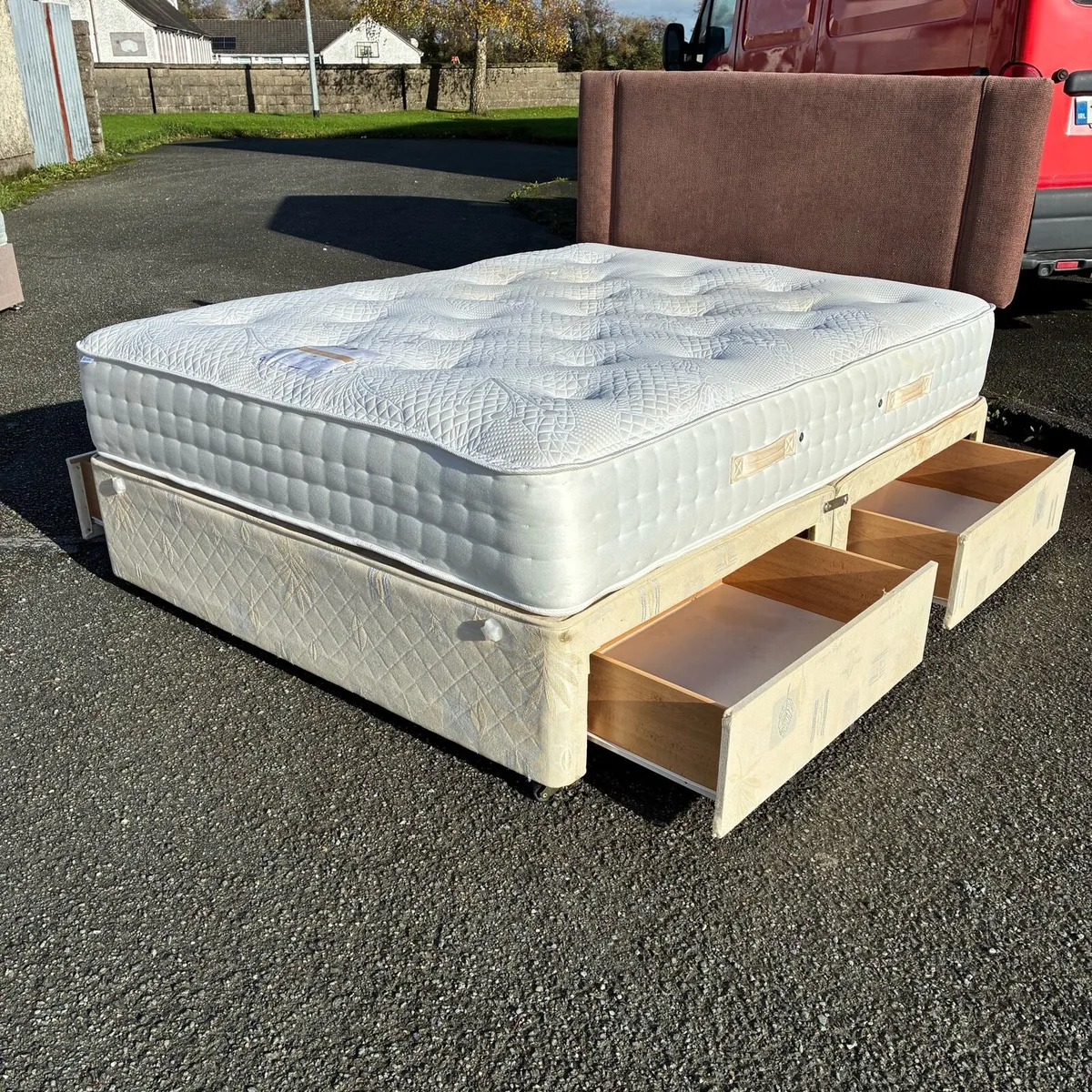 5ft King bed 4 large drawers & 13” respa Mattress - Image 3