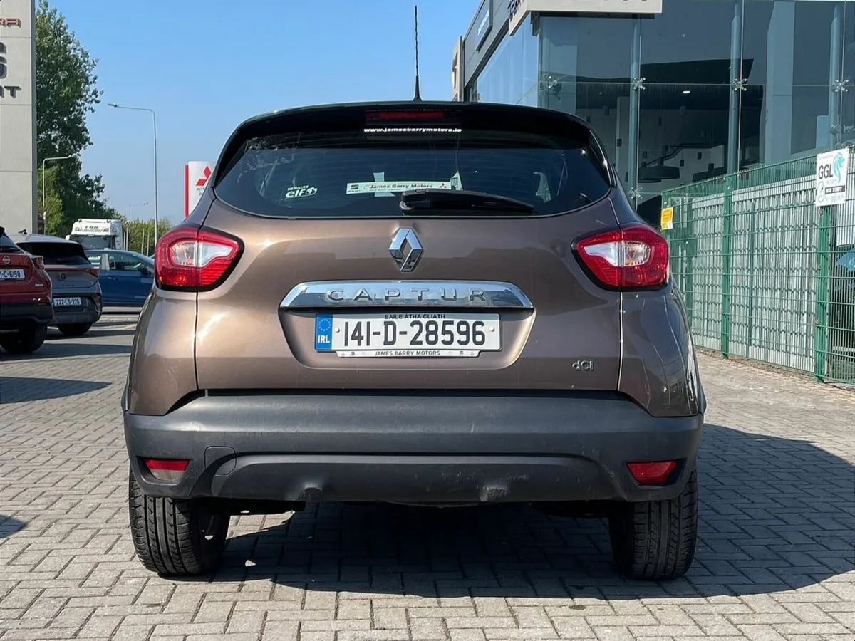 Renault Captur dCi 90 S&S INTENSE - Image 4