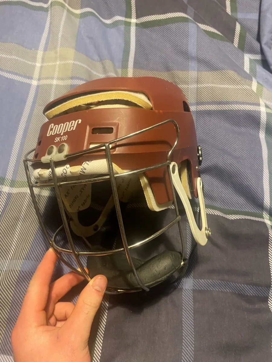 Cooper hurling helmet - Image 1
